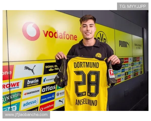 多特蒙德防线频频被打穿，问题不在个人，而在全队站位彻底乱了