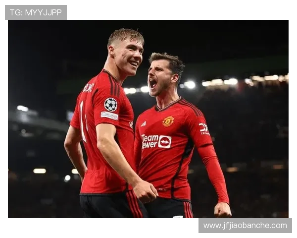 沃特金斯与霍伊伦:新生代中锋战术角色与数据效率对比 沃特金斯与霍伊伦:新生代中锋战术角色与数据效率对比