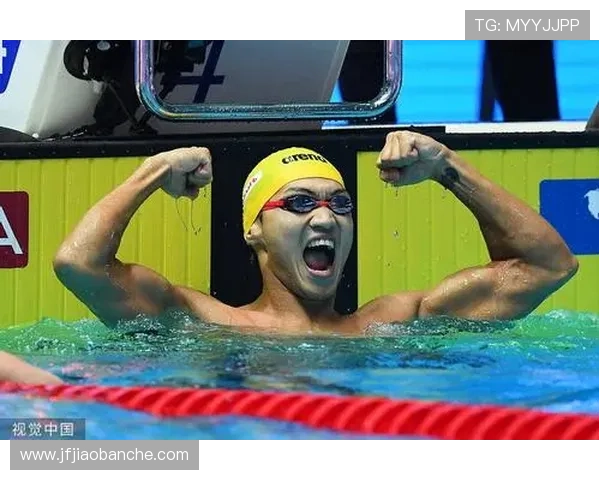 徐嘉余泳池边的豪车比我家车库还大，泳镜下面藏着啥秘密？