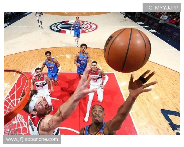 拉贾·朗多挡拆中助攻提升，带动湖人关键时刻组织效率